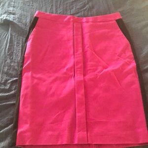 Front pleat skirt